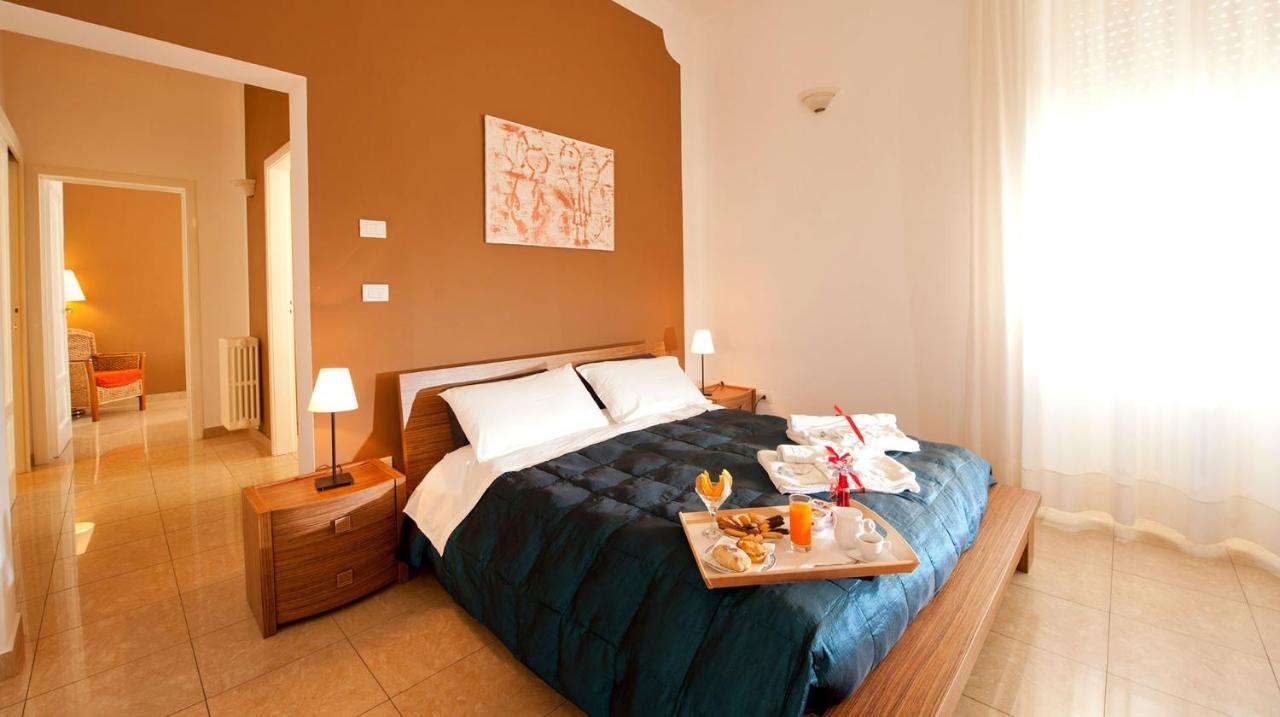 Bed and Breakfast Fourseasons Lecce Esterno foto